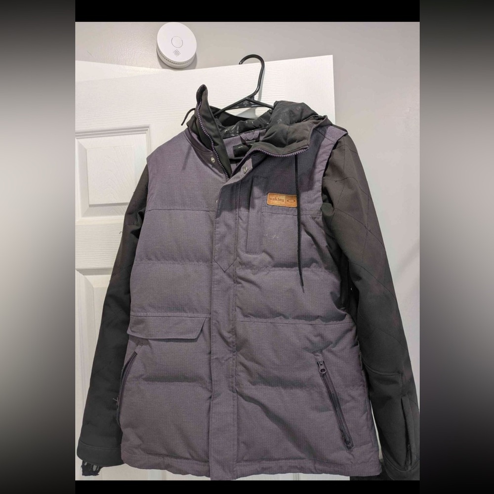 Oakley dark purple  and Black Ski Jacket